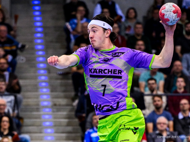 player-tvb-stuttgart-with-trikot-from-studiokurbos