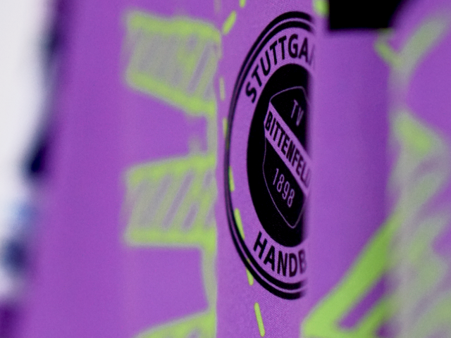 Jersey-design-TVB-purple-jersey-with-green-details